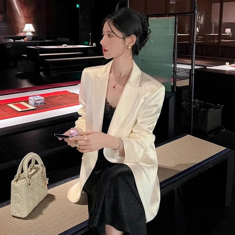 Women Outerwear for Spring and Summer 2026 New Flowing Satin Suit Light Luxury High-end Loose top Temperament Slimming Outerwear