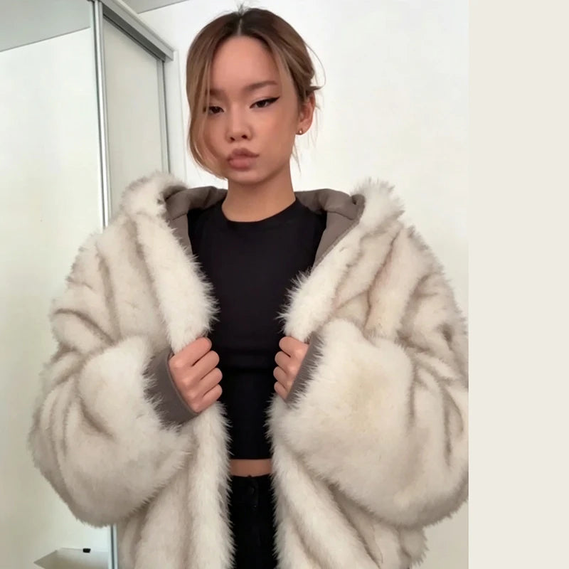 Women's Reversible Faux Fur Jacket Warm Fur Trim Hooded Oversized Puffer Coat Batwing Sleeves Zipper Loose Winter Lady Outerwear